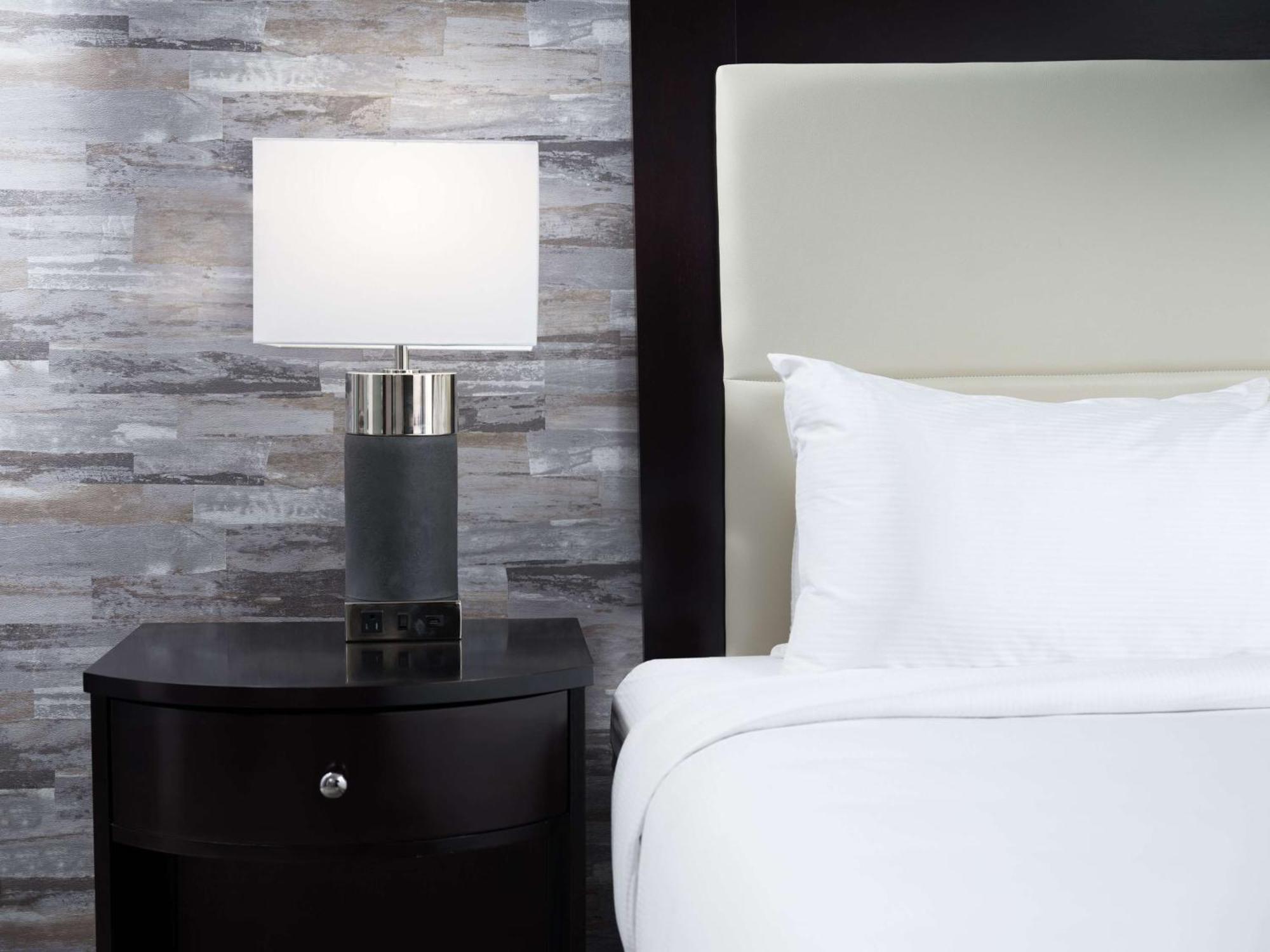 Doubletree By Hilton Hotel Chattanooga Downtown Екстериор снимка