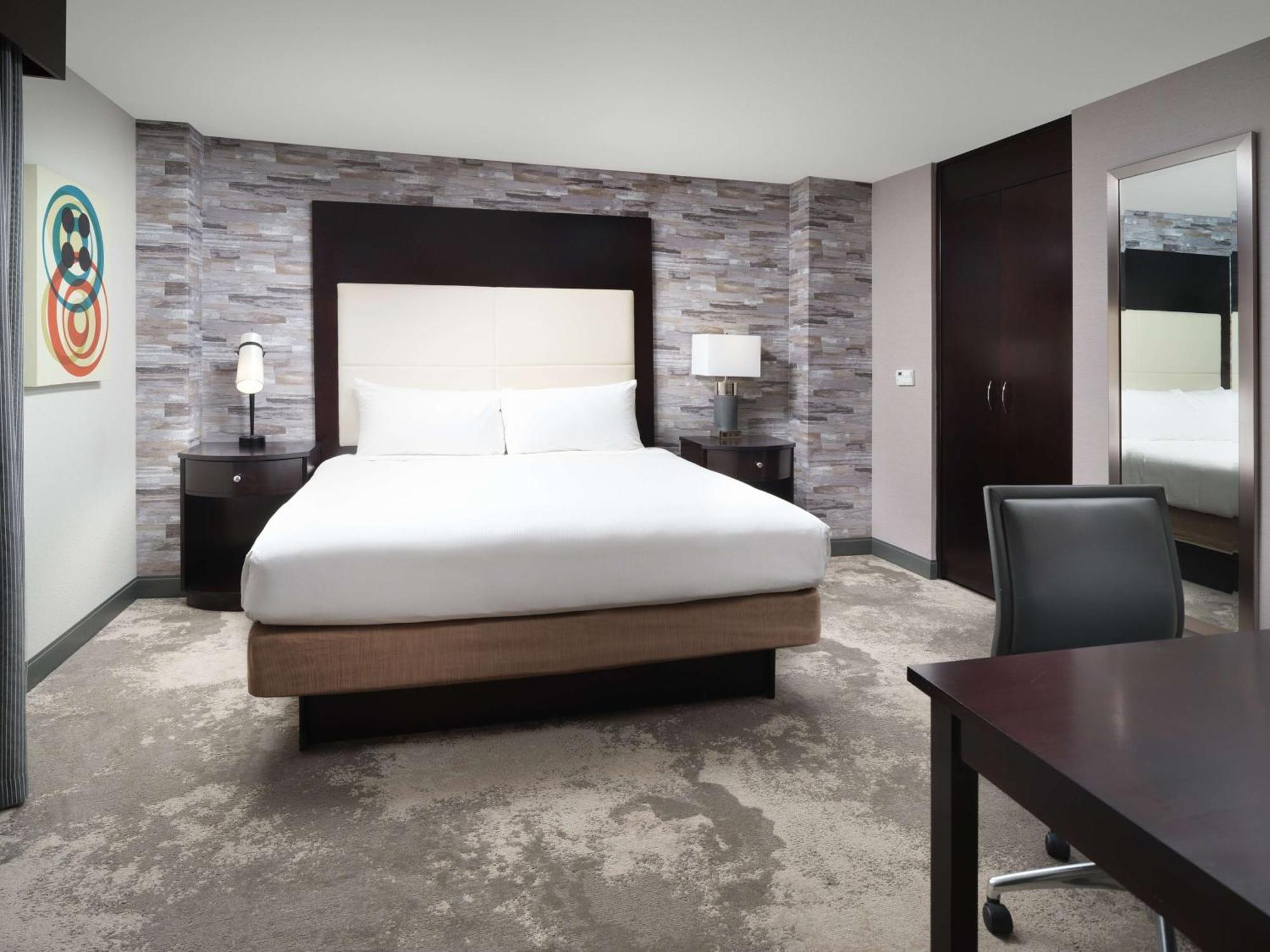 Doubletree By Hilton Hotel Chattanooga Downtown Екстериор снимка