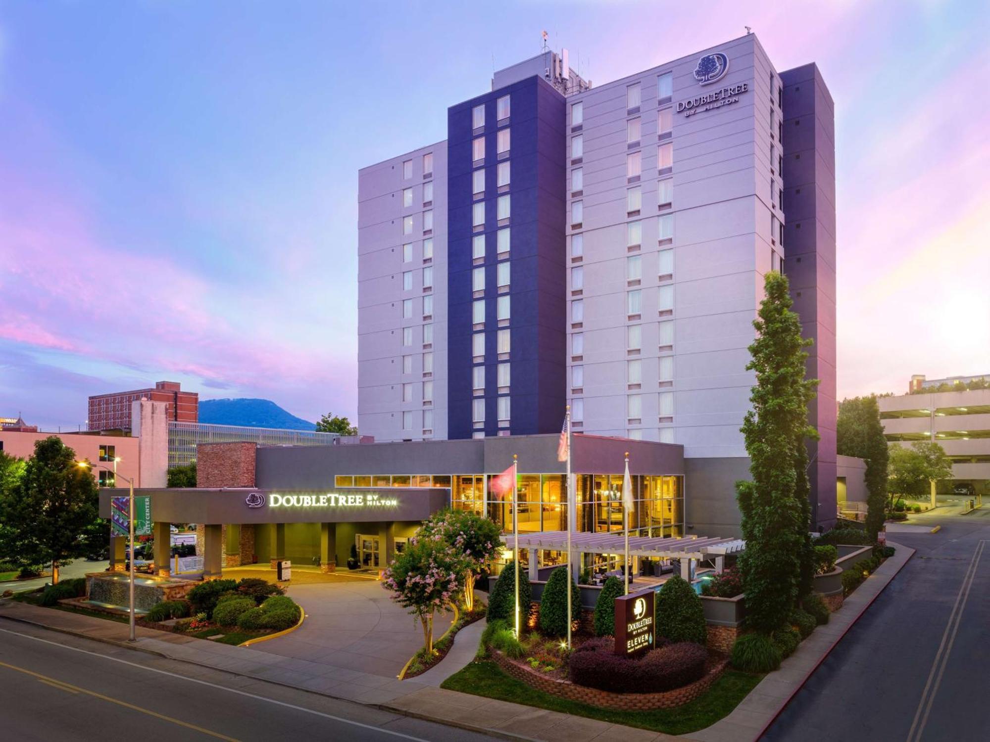Doubletree By Hilton Hotel Chattanooga Downtown Екстериор снимка