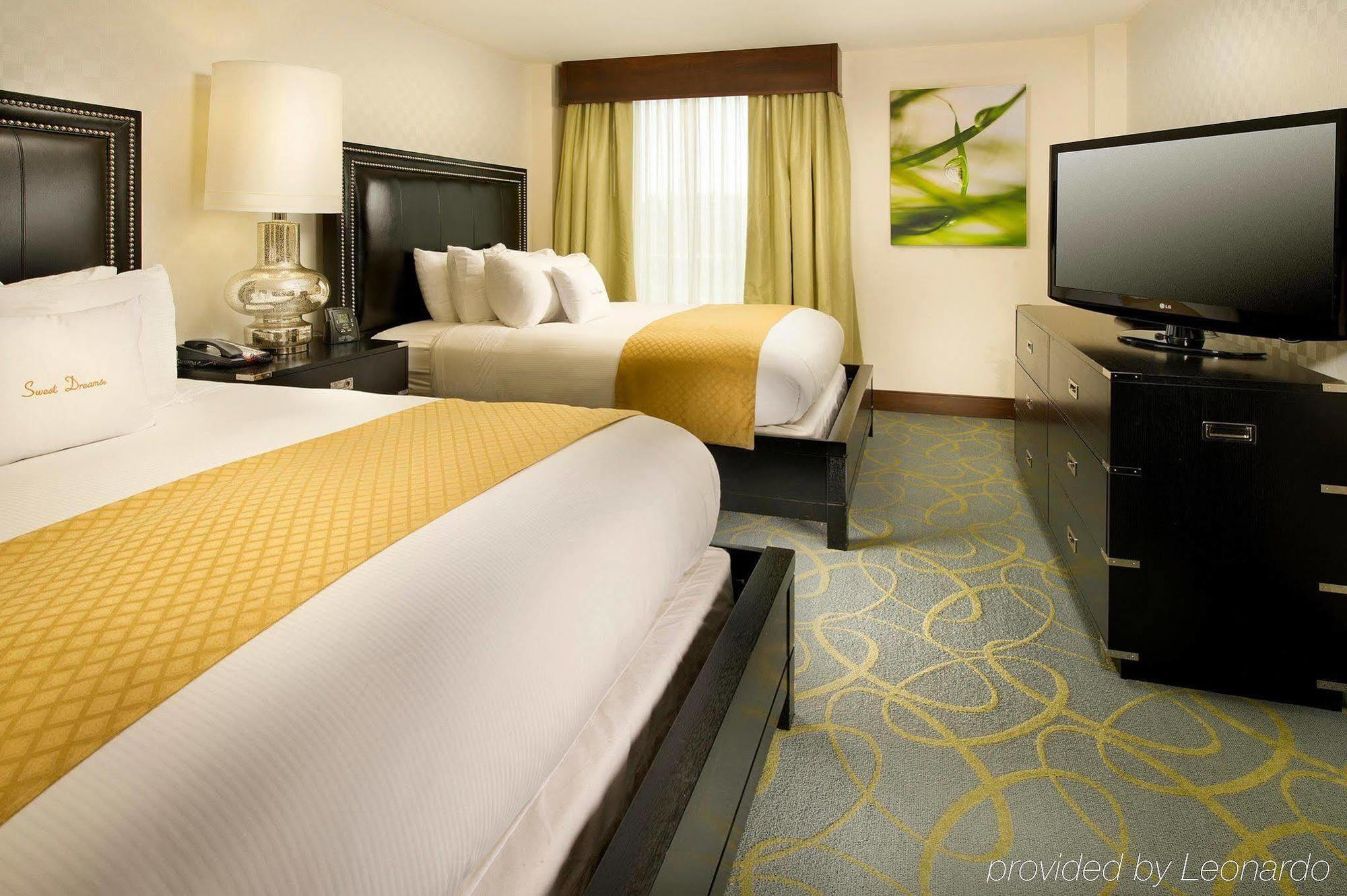 Doubletree By Hilton Hotel Chattanooga Downtown Стая снимка