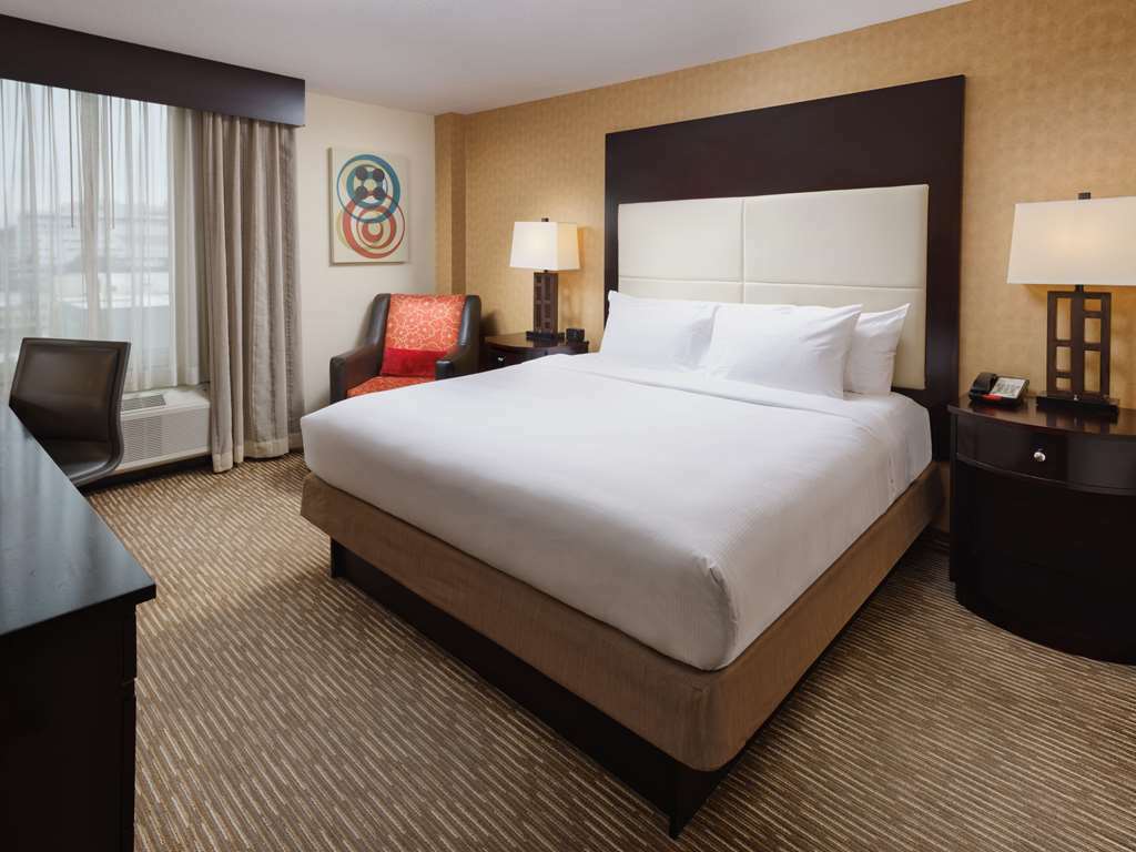 Doubletree By Hilton Hotel Chattanooga Downtown Стая снимка